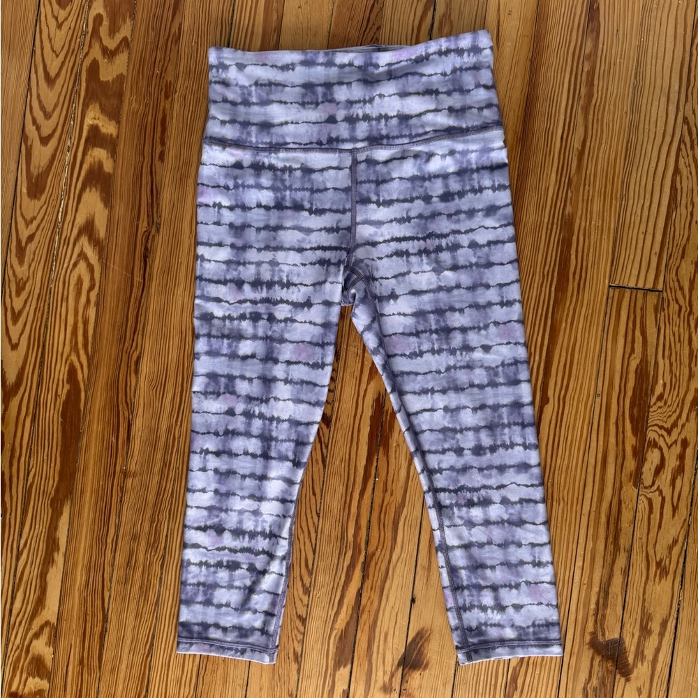 Athleta Elation Printed Capri Tight, Tahiti Dusk Purple Medium